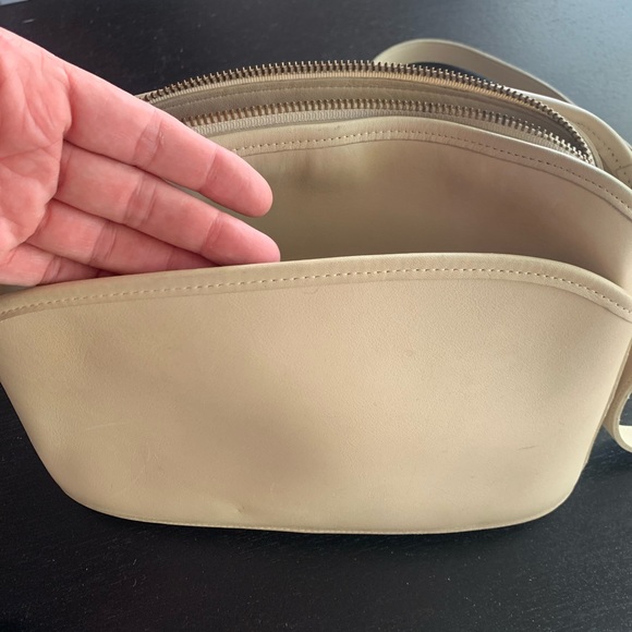 Coach Adjustable strap small shoulder bag - Picture 3 of 10